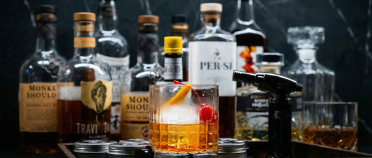 Rețetă cocktail: Old Fashioned afumat - Proporțiile perfecte? - Smoking Spirit
